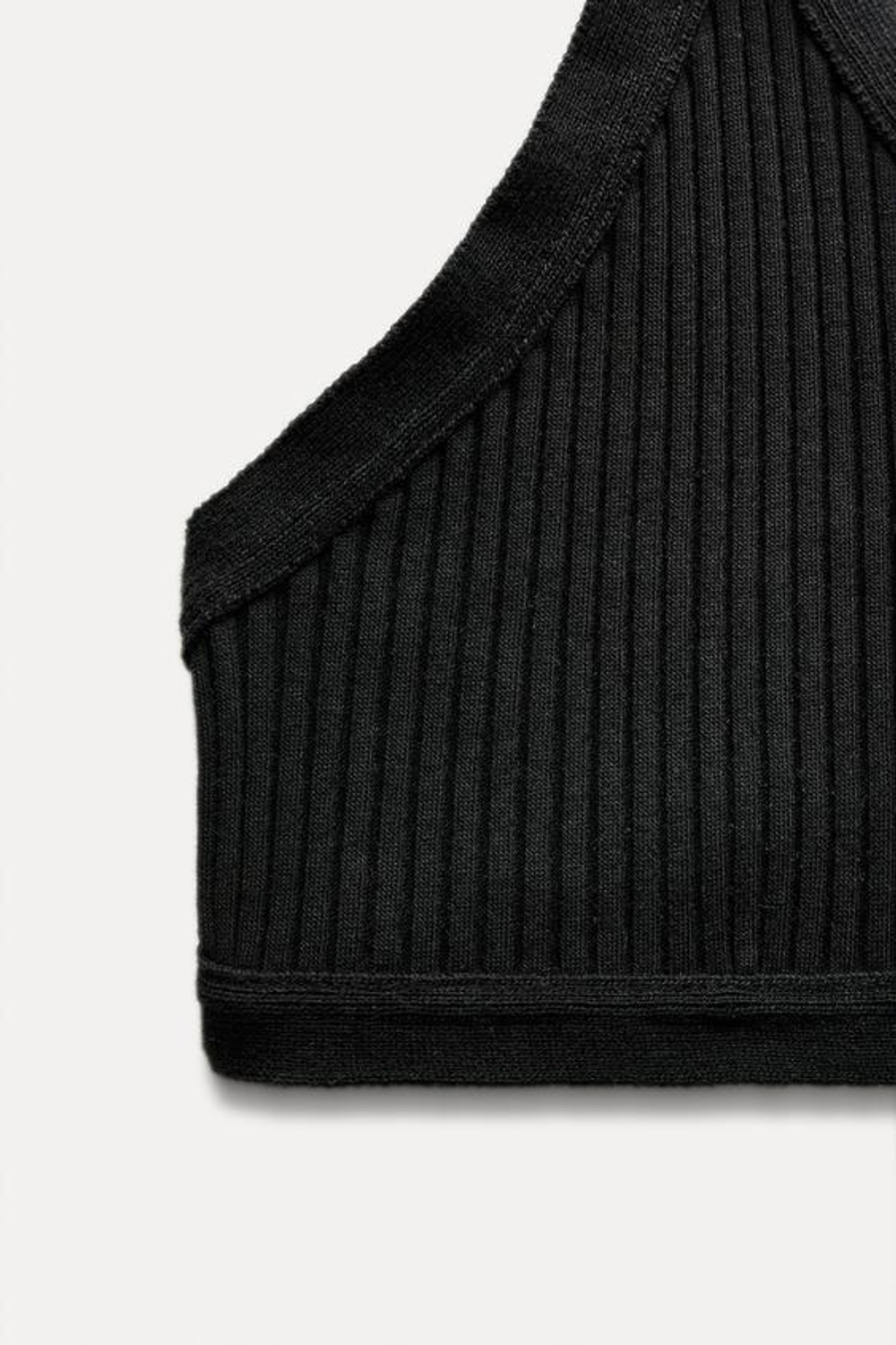 ZARA КРОП-ТОП ИЗ РИФЛЕНОГО ТРИКОТАЖА, ЧЕРНЫЙ