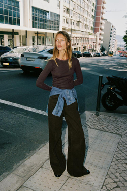 ZARA ФУТБОЛКА С ДВОЙНЫМ КОНТРАСТОМ, КОРИЧНЕВЫЙ