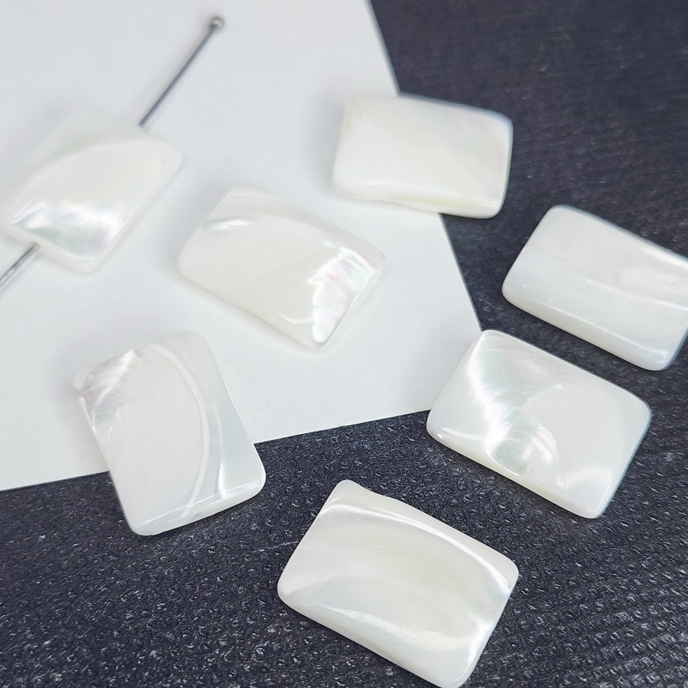 Перламутр натуральный, бусина прямоугольник, р-р 18×13мм, штучно