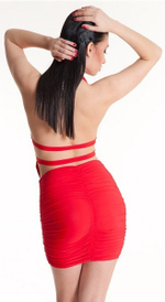 Красное платье