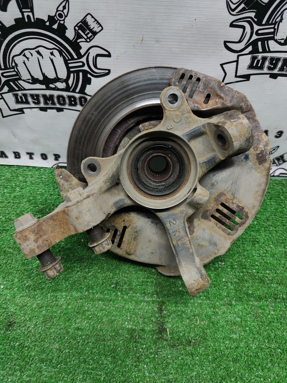 Поворотный кулак левый Toyota Corona EXiV, II (... с пробегом