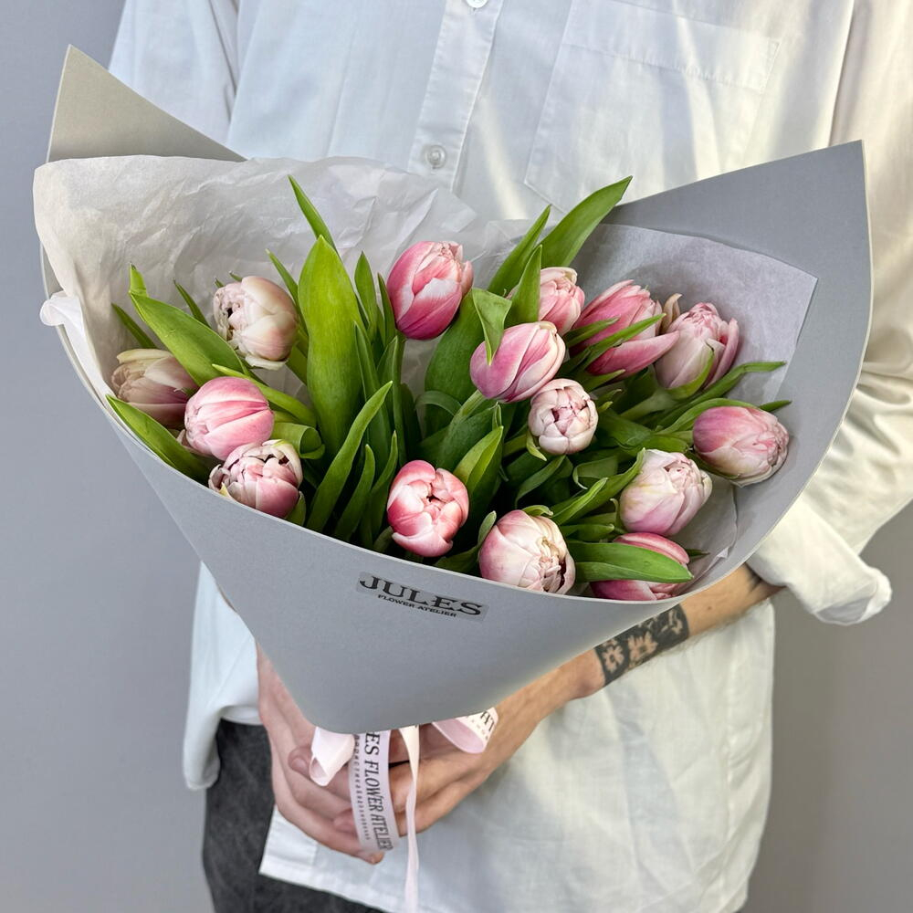 Букет из пионовидных тюльпанов 15 шт
