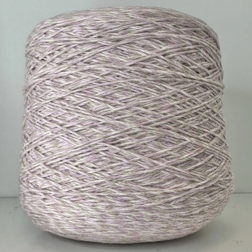 LEOPARD - NEW MILL; 80% меринос, 20% п/а; 250м/100гр; col. 316797, скрутка из нитей розового, бежевого и белого цвета; S503