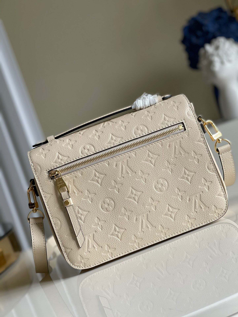 Louis Vuitton Metis