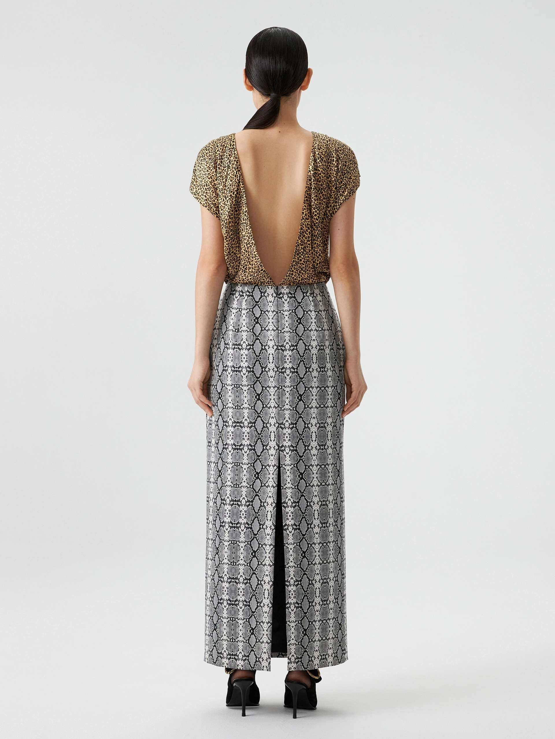 Вечернее платье принтованное с открытой спиной OLA OLA