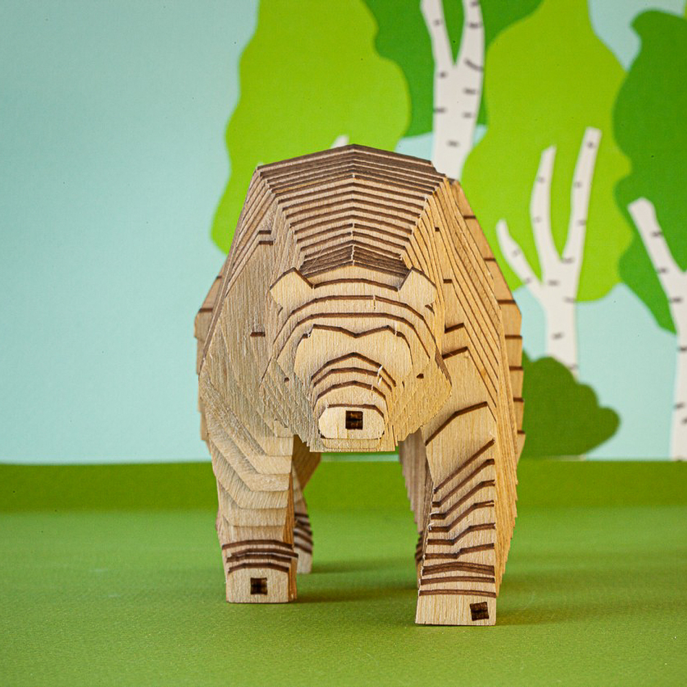 Деревянный конструктор "Медведь" с набором карандашей / 92 детали. Купить деревянный конструктор. Сборная параметрическая модель животного.