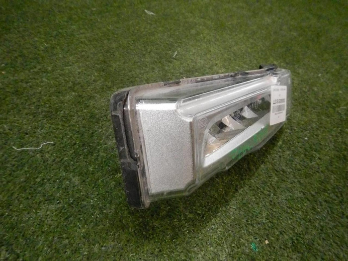 ПТФ правая BMW X5 G05 (2018-2023)