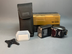 Nikon Speedlight SB-5000