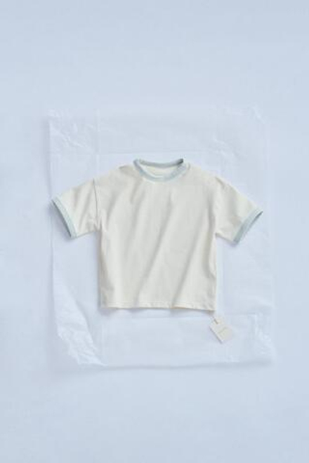 ZARA TIMELESZ - ОДНОТОННАЯ ФУТБОЛКА С КОНТРАСТНЫМИ ДЕТАЛЯМИ, СИНИЙ