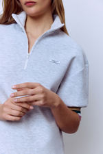 Поло на молнии с контрастными манжетами