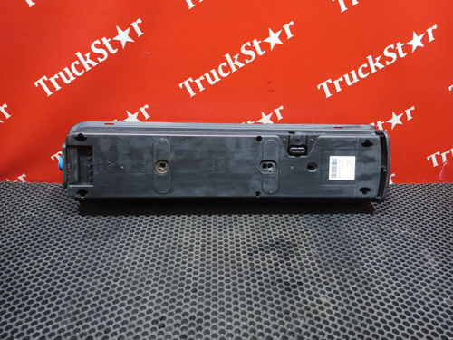 Фонарь задний правый 2016г.