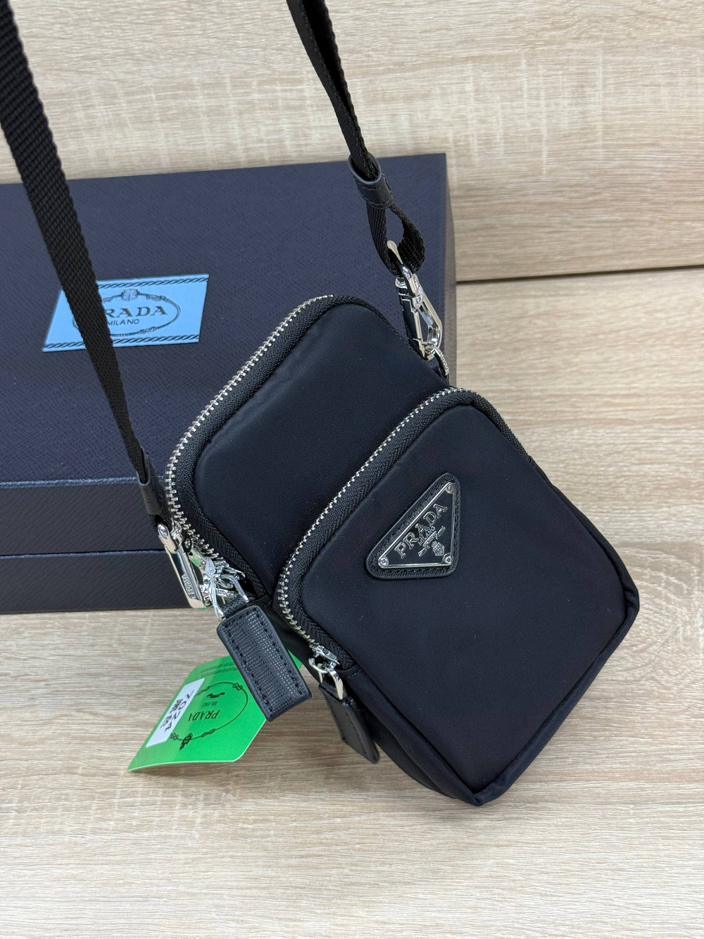 Сумка-мессенджер Prada