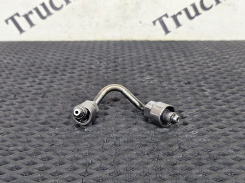 Трубка топливная