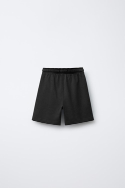 ZARA КОМПЛЕКТ ИЗ ФУТБОЛКИ И БЕРМУДОВ, ЧЕРНЫЙ