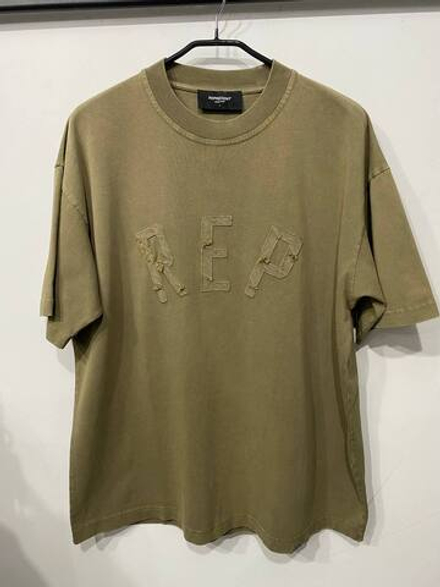 Футболка Represent