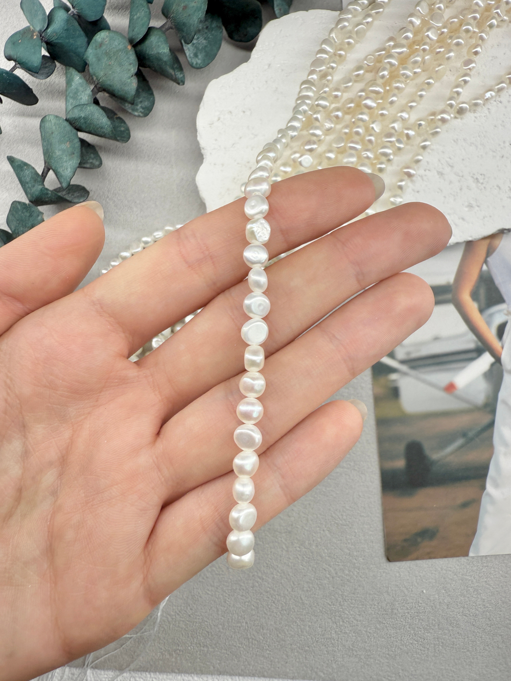 Натуральный барочный жемчуг 5-6 мм, нить 36 см