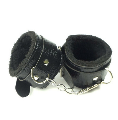 Наручники , черный