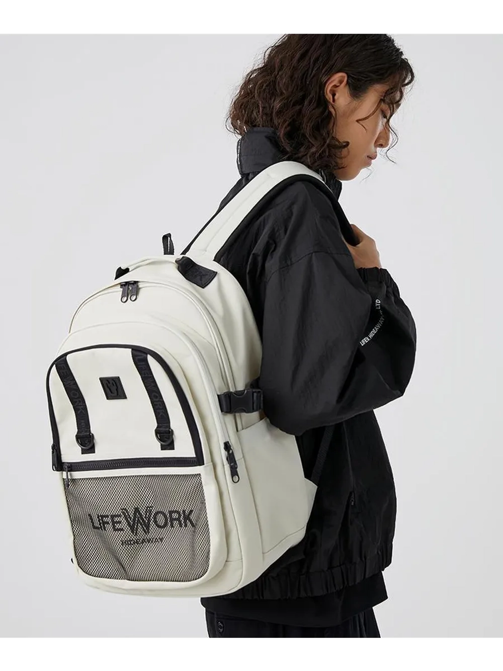 Сумка-рюкзак с сетчатым карманом