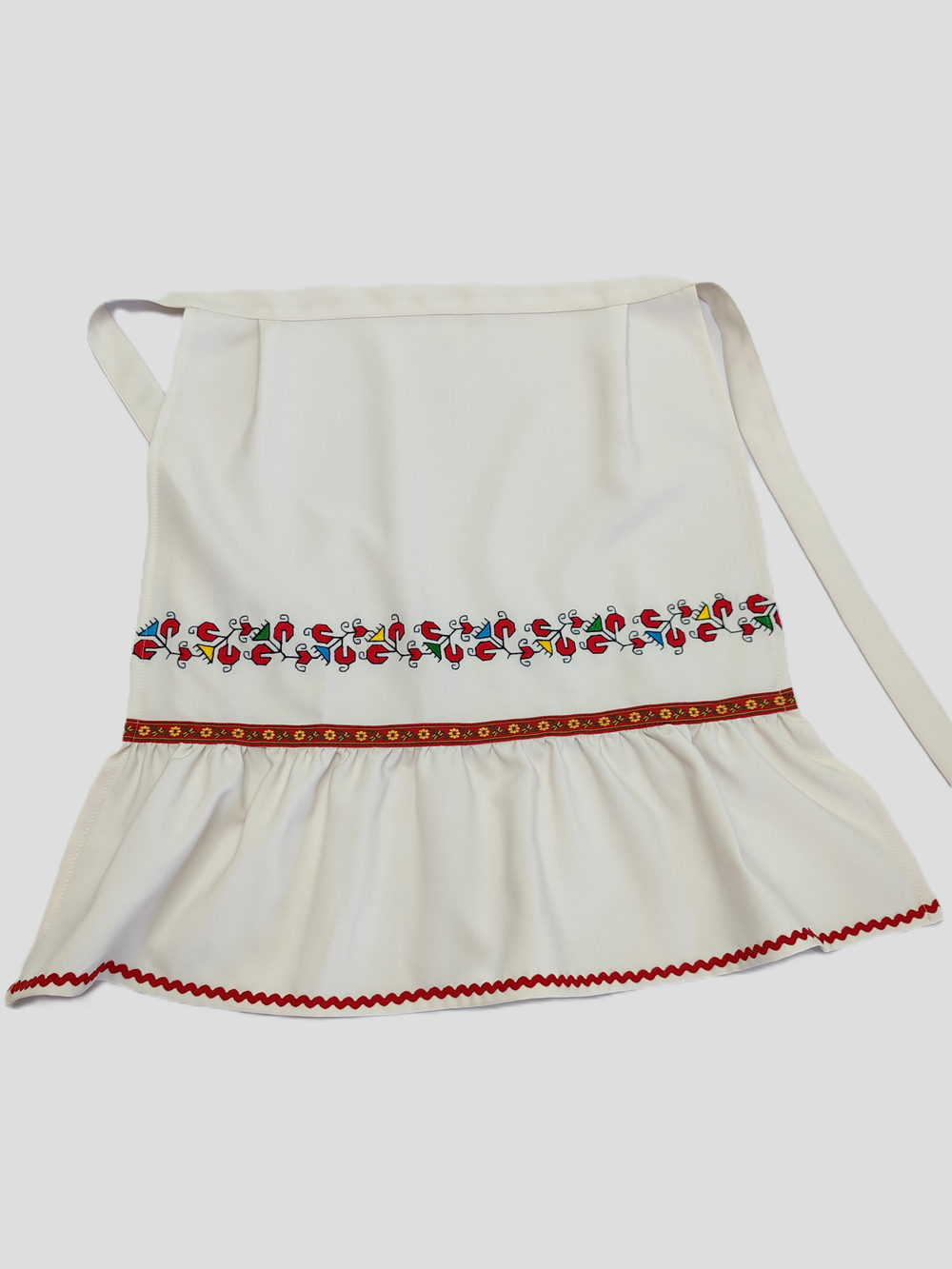 Фартук женский вышитый