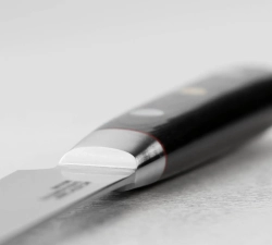 Mcusta Zanmai Нож Zanmai Pro Zebra 11,5 см для стейков