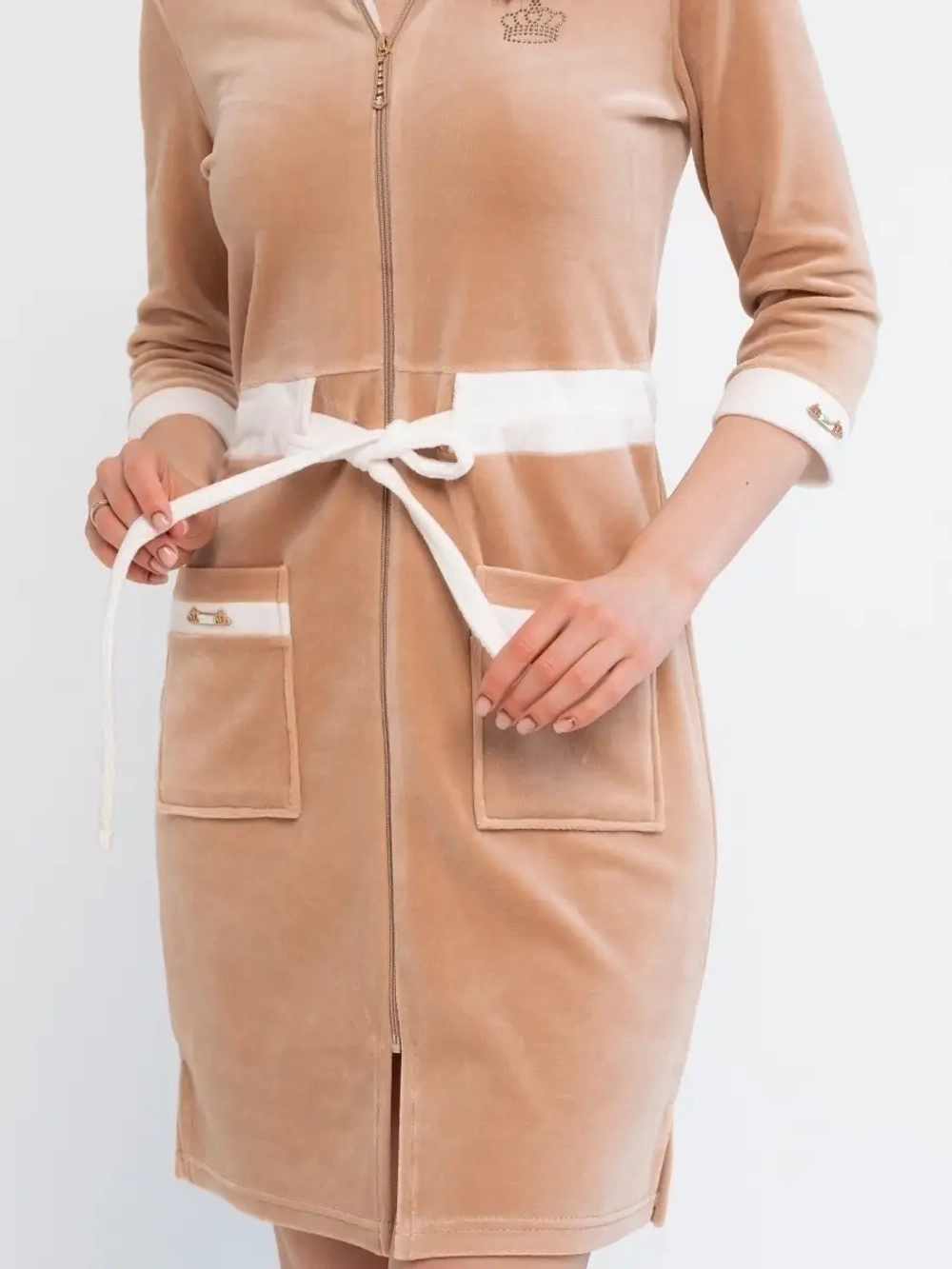 Халат велюровый молодежный с капюшоном