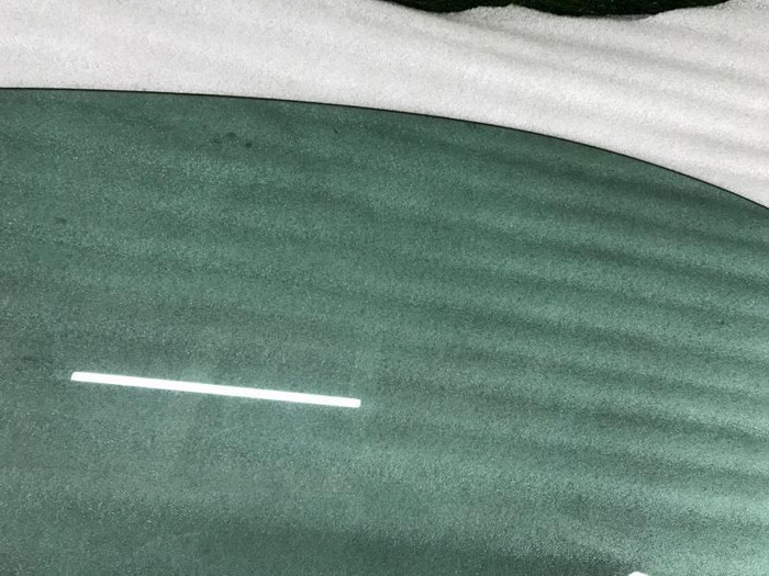 Стекло двери переднее правое Mercedes C w205 14-23