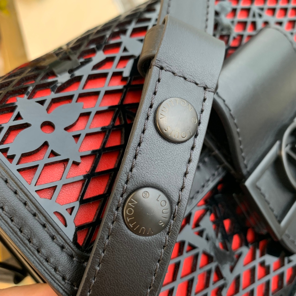 Louis Vuitton Mini Dauphine