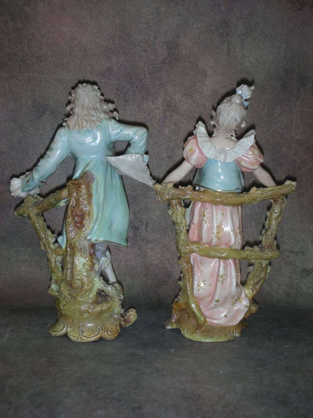 Статуэтка. Фарфор. Романтическая пара. Volkstedt. Германия