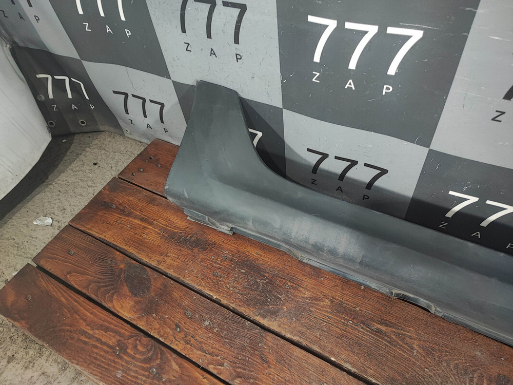 Накладка порога правого Kia Rio 4 X-Line 17-нв Б/У Оригинал 87754H0500