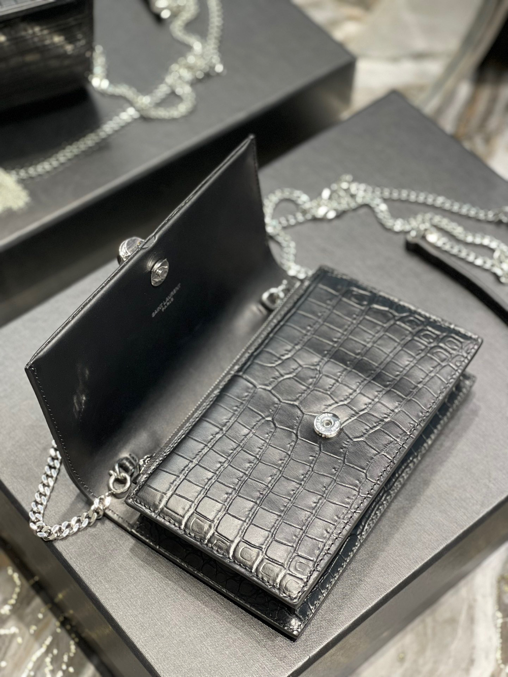 Saint Laurent Kate Chain Wallet 19 cm