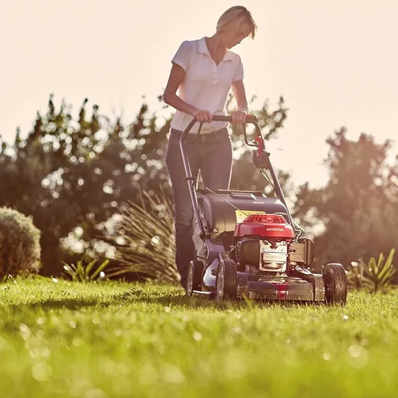 Газонокосилка бензиновая "HONDA" HRX 537 HYE