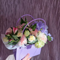 Композиция со стабилизированной гортензией "Счастье быть с тобой"