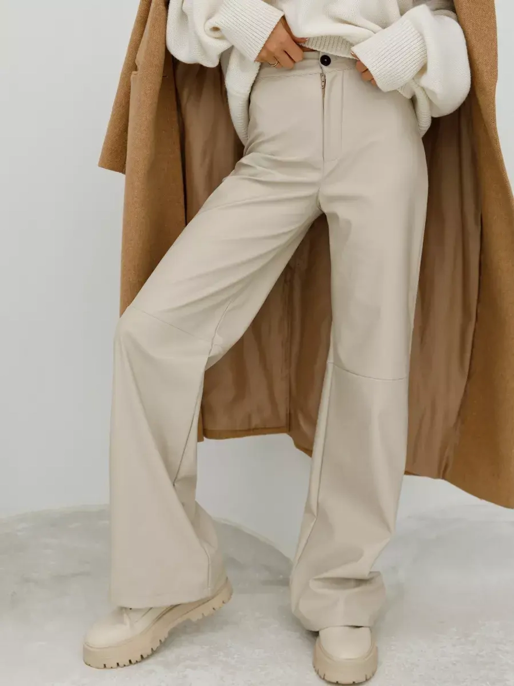 Кожаные брюки классические