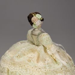 Кукла-шкатулка "Барышня на балу"