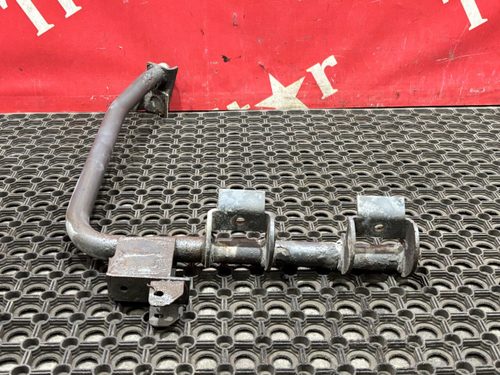 Кронштейн спойлера шасси правый