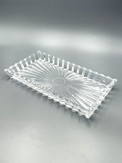 Блюдо стеклянное прямоугольное 35х18,5 см.