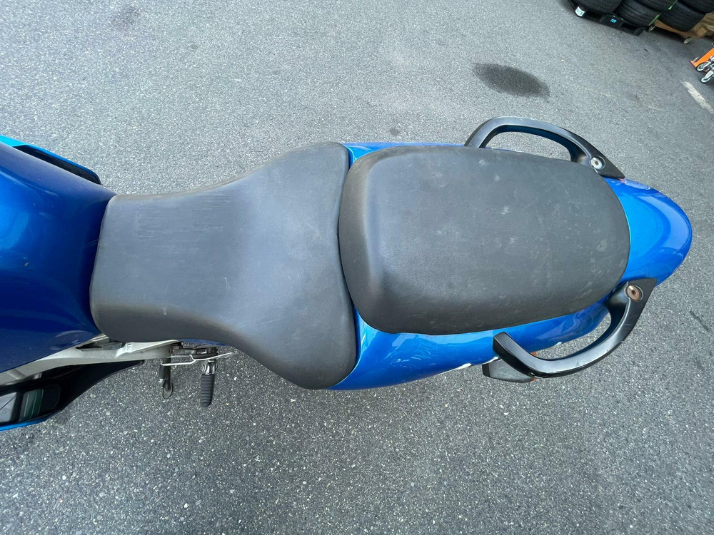 Kawasaki Ninja ZX-9R 041682