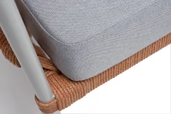 "Диего" диван 2-местный плетеный из роупа, каркас алюминий светло-серый (RAL7035) муар, роуп оранжевый меланж круглый, ткань светло-серая