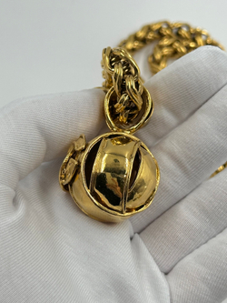 Кулон на цепи Chanel