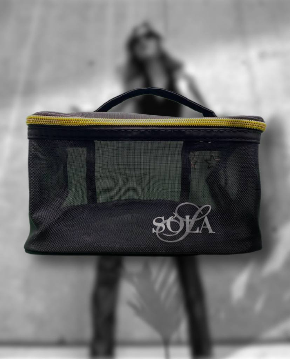 photo_5348414171621998733_y