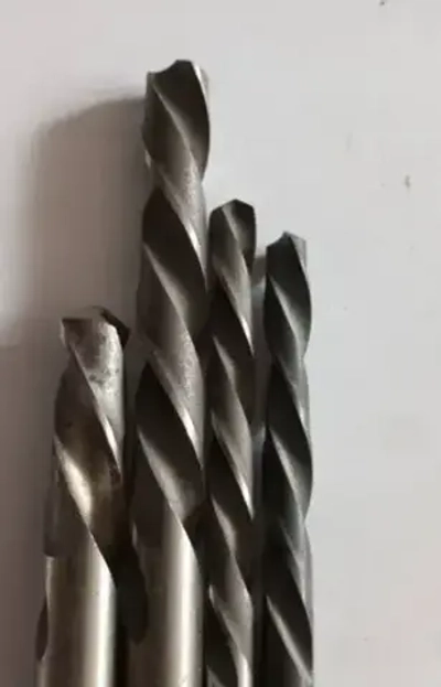 Сверло по металлу 5.2 мм левого вращения быстрорежущая сталь Р6М5 цилиндрический хвостовик ГОСТ СССР (средняя серия)