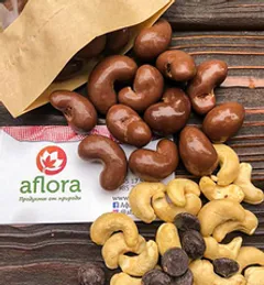 Кешью в молочном шоколаде