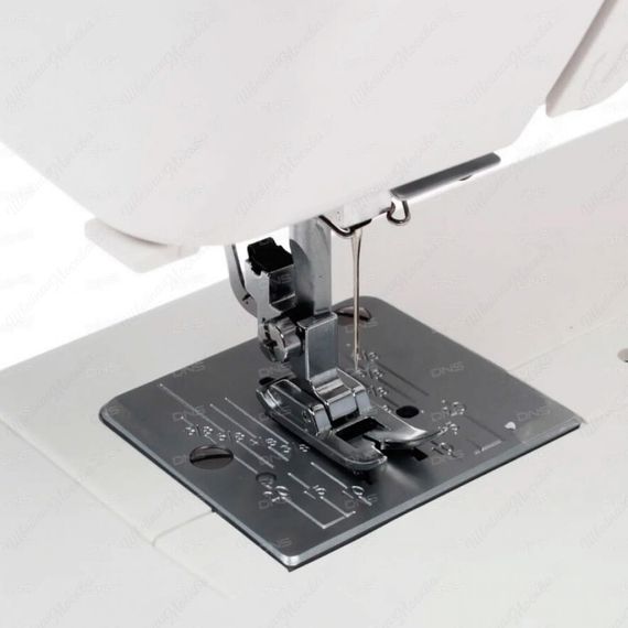 Швейная машина Janome LW-10
