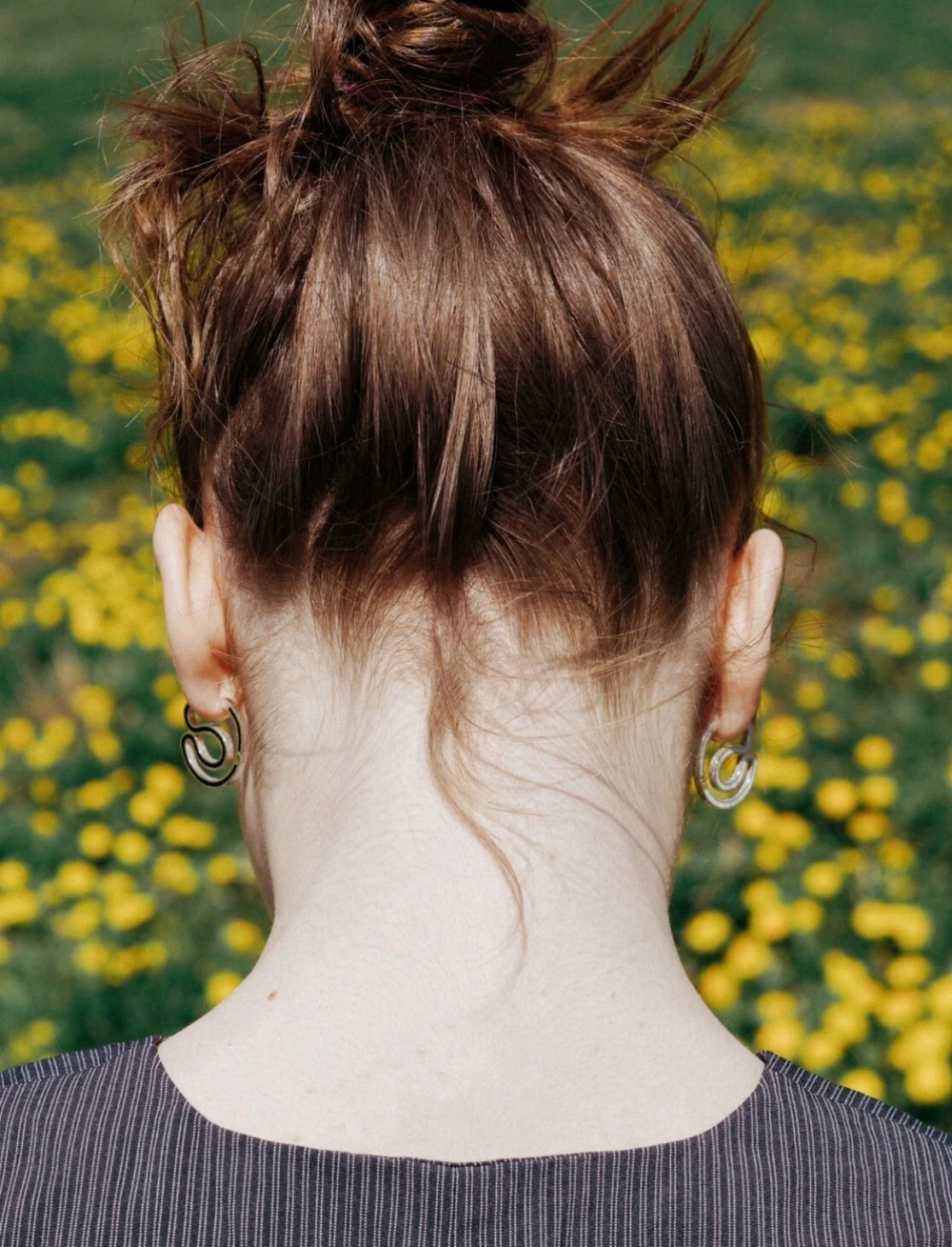 серьги завитки с эмалью