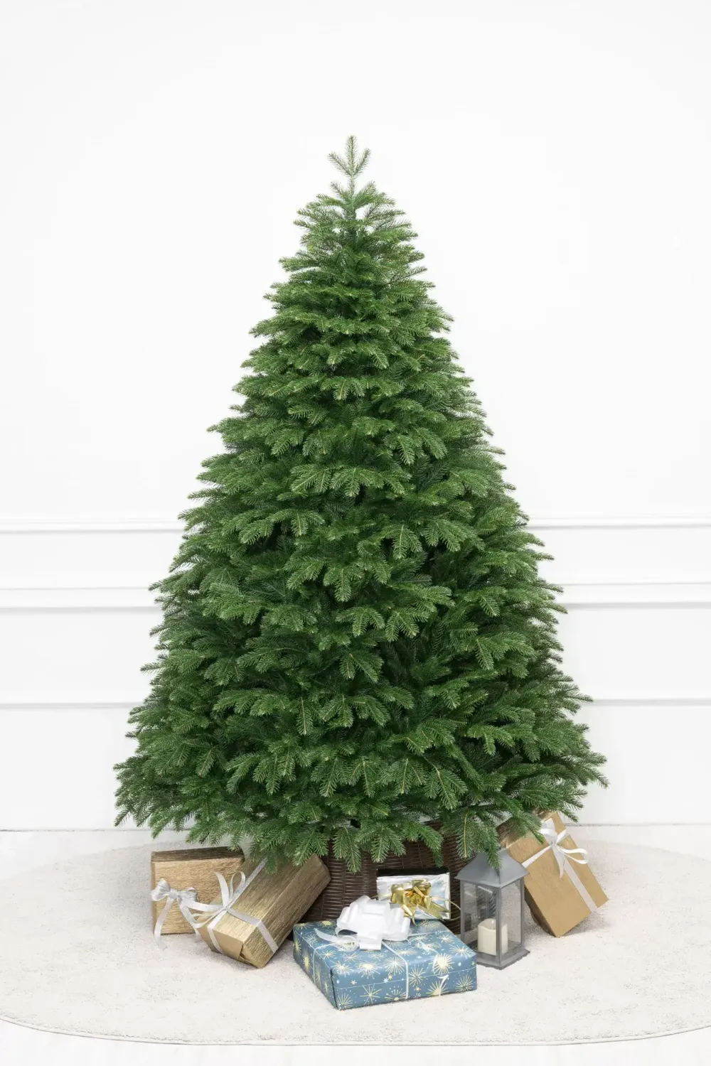 Ель искусственная «Дворянская» (Литая хвоя) от 1,5 м до 2,7 м