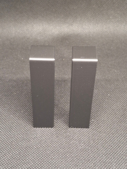 Заглушки торцевые для плинтуса 70x14 мм (Черный, правая и левая)