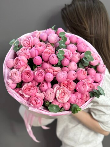 Букет из 25 кустовых пионовидных роз "Силва пинк"