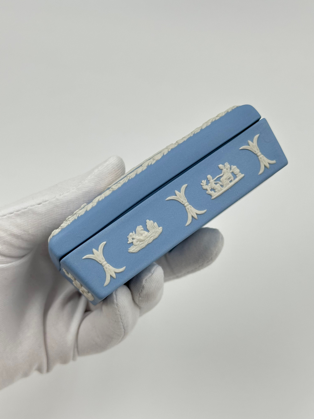 Шкатулка Wedgwood голубая прямоугольная