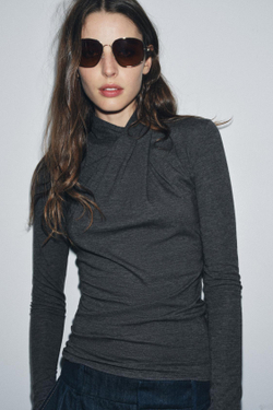 ZARA ФУТБОЛКА С ДРАПИРОВКОЙ СПЕРЕДИ, МАРЕНГО МЕЛАНЖ