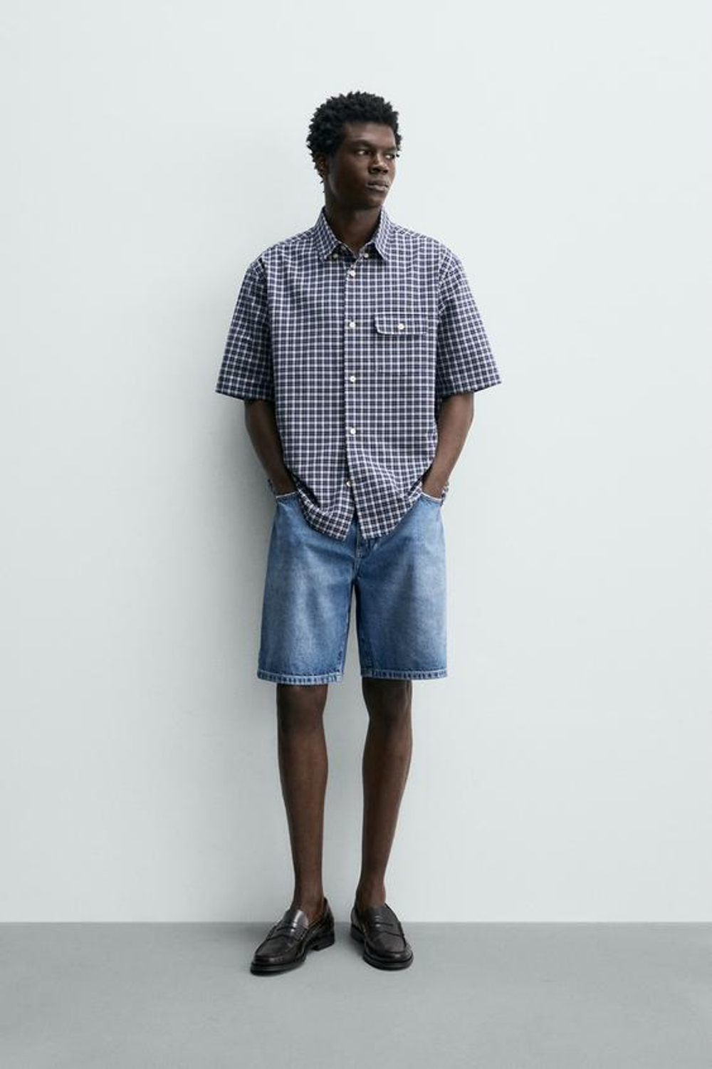ZARA ДЖИНСОВЫЕ ШОРТЫ REGULAR FIT, ГОЛУБОЙ